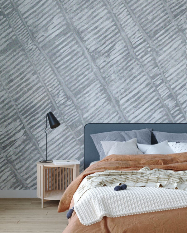 Tapete mit grauen geometrischen Linien auf einer schäbigen Textur im Schlafzimmer
