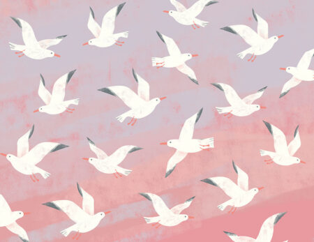 Tapete Muster mit gemalten fliegenden Möwen am Himmel in Rosatönen
