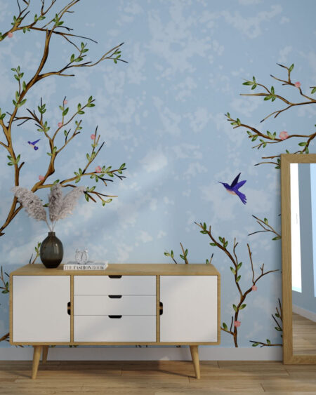 Fototapete mit blühenden Pflanzen und fliegenden lila Kolibris für das Schlafzimmer