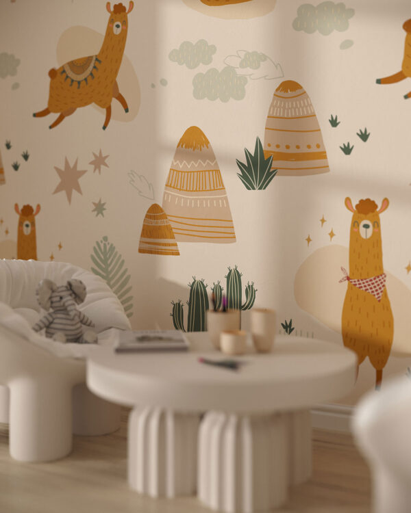 Tapete mit glücklichen Lamas auf beigem dekorativem Hintergrund, verziert mit Kakteen, Gras und anderen Illustrationen fürs Kinderzimmer